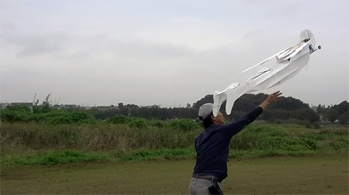 RcSuperhero 初飛行動画