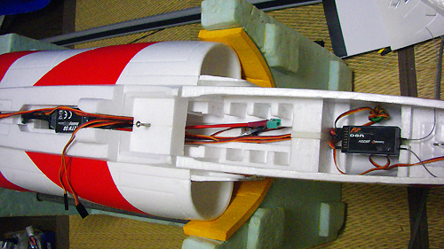 Dassault Alpha Fighter 70mm Ducted Fan EPO Plug-n-Fly　中身