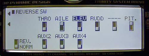 JR11X 画面ではサーボリバースを以下のようにします。