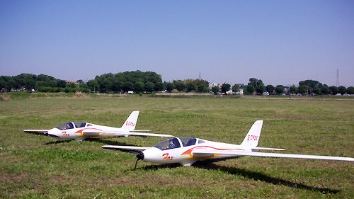 Fox EPO Glider 2.32m 2機並べて・・・♪