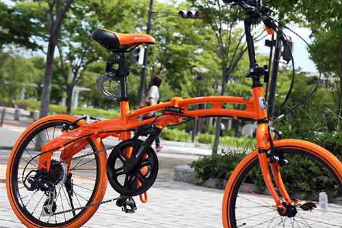 DOPPELGANGER 212 tangerine