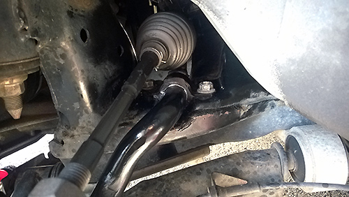 スタビライザーブッシュの取り付け