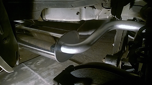 マフラー取り付け状態