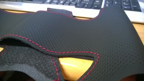 車種専用の編むハンドルカバー