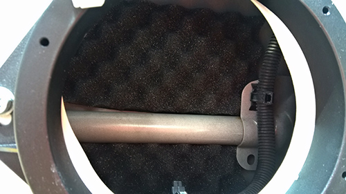 吸音スポンジ貼り付け