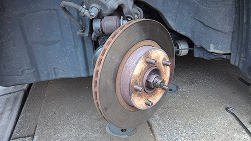 ブレーキキャリパー取り外し