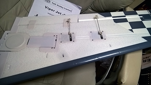 TAFT HOBBY Viper Jet リトラクト