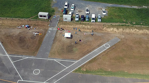 尾島RCスカイポートでクラブの飛行会
