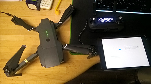 DJI Mavic 機体と送信機